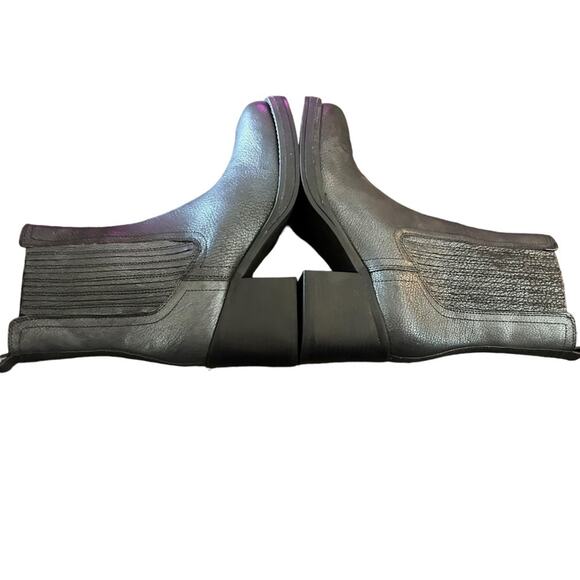 Kenneth Cole Jet Black Leather Chelsea Boots Chunky Heel Slip On NEW Size 7 - Picture 9 of 11